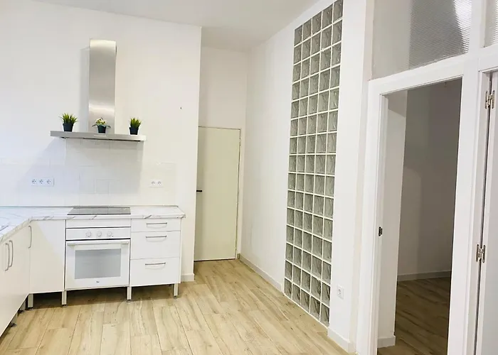 Flamenca Triana - Apartamento Wifi Con 2 Dormitorios 2 Sofas Camas 2 Banos