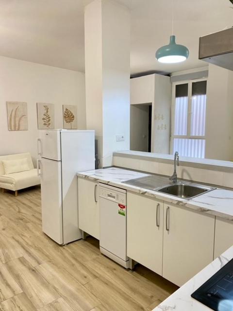 Apartamento Flamenca Triana - Wifi Con 2 2 Sofas Camas 2 Banos *