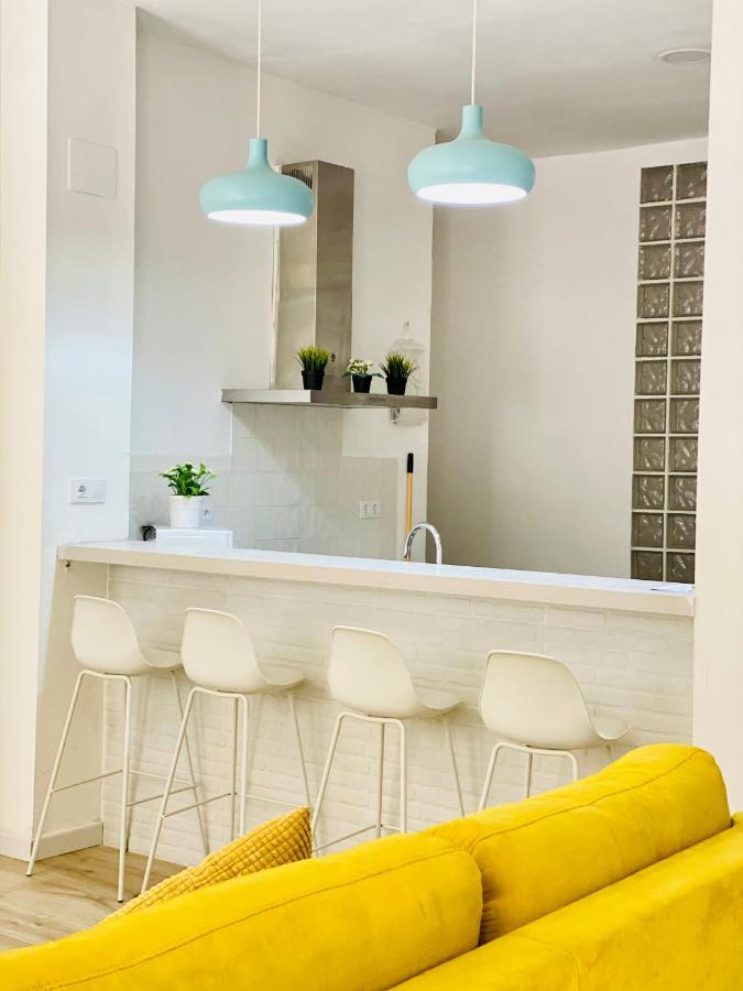 Apartamento Flamenca Triana - Wifi Con 2 2 Sofas Camas 2 Banos